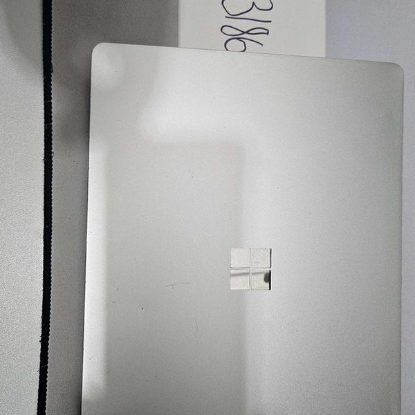 Microsoft Surface Laptop Go - 64 GB, Sandstone, 4 GB, Intel Core i5