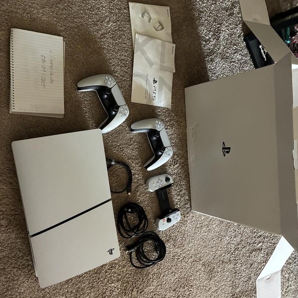 PlayStation 5 Slim Digital Edition (2023) - 1 TB, White