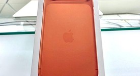 New
													Apple iPhone 17 Pro Max - Unlocked, Cosmic Orange, 512 GB, A3257, photo 2 of 5