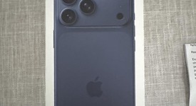 Good
													Apple iPhone 17 Pro Max - Verizon, Deep Blue, 256 GB, A3257, photo 2 of 5