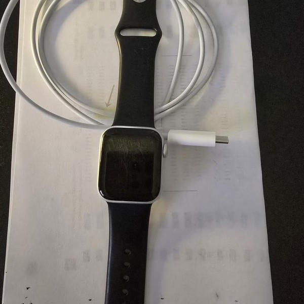 Apple Watch Series 5 40mm - Silver, A2092 - GPS, Aluminum