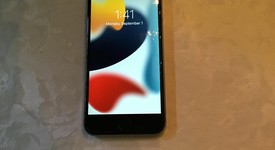 Good
													Apple iPhone 6S - AT&T, Grey, 64 GB, A1633, photo 2 of 5