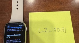 Fair
													Apple Watch Series 9 41mm - Unlocked, Starlight, A2982 - Cellular, Aluminum, photo 3 of 8