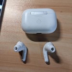 Used Apple AirPods Pro 2 - USB-C