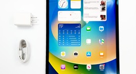 Mint
													Apple iPad Pro 12.9" 6th Gen 2022 - Wi-Fi, Gray, 256 GB, photo 1 of 1