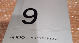 Mint
													Oppo Find X9 Pro - Unlocked Non-US, Silk White, 512 GB, 16 GB, photo 3 of 18