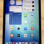 Good Apple iPad Air (5th Gen) - Unlocked, 64 GB, Gray, A2589