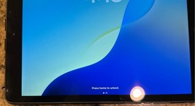 Good
													Apple iPad 8th Gen - Wi-Fi, Silver, 32 GB, A2270, photo 1 of 6