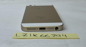 Fair
													Apple iPhone SE 1st Gen 2016 - Unlocked, Gold, 64 GB, A1662, photo 4 of 7