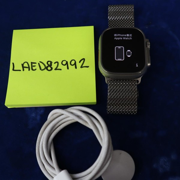 Apple Watch Ultra 3 49mm - Unlocked, Natural, A3281