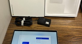 Mint
													Microsoft Surface Pro X - SQ1, Platinum, 128 GB, 8 GB, Wi-Fi Only, photo 2 of 6