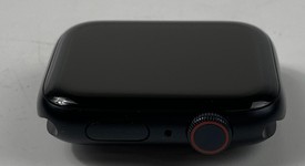 Good
													Apple Watch SE 2nd Gen 44mm - Midnight, A2723 - GPS, Aluminum, photo 5 of 8