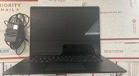 Good
													Microsoft Surface Laptop 3 - I7, Black, 256 GB, 16 GB, 15", photo 1 of 10