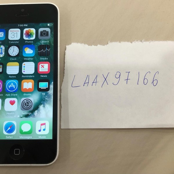 Apple iPhone 5C - Unlocked, White, 16 GB, A1532, GSM