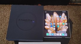 Good
													vivo X Fold3 Pro - Unlocked Non-US, White, 256 GB, 12 GB, photo 4 of 15