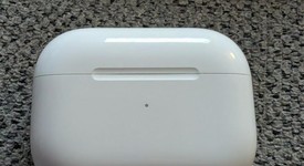 Used
													Apple AirPods Pro 2 - USB-C, photo 4 of 4