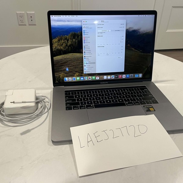 MacBook Pro 2019 - 16 inch - 512 GB, Silver, 32 GB, Intel Core i7