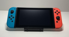 Good
													Nintendo Switch - Neon Blue, 32 GB, photo 4 of 8