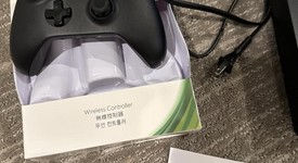 Good
													Xbox One X (2017) - Black, Standard, photo 4 of 4