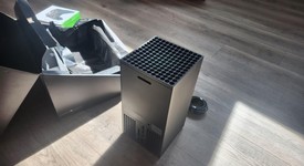 Mint
													Xbox Series X (2020) - Black, 1 TB, standard, photo 5 of 12