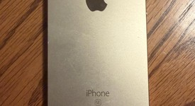 Good
													Apple iPhone SE 1st Gen 2016 - Unlocked, Gold, 64 GB, A1662, photo 3 of 4