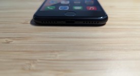 Good
													Apple iPhone SE 3rd Gen 2022 - Unlocked, Midnight, 64 GB, A2595, photo 3 of 14