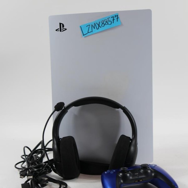 PlayStation 5 Standard Edition (2020) - 825 GB, White, Standard Edition