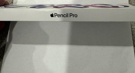 Mint
													Apple Pencil Pro, photo 1 of 3
