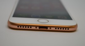 Good
													Apple iPhone 8 - Unlocked, Gold, 64 GB, A1863, photo 3 of 13