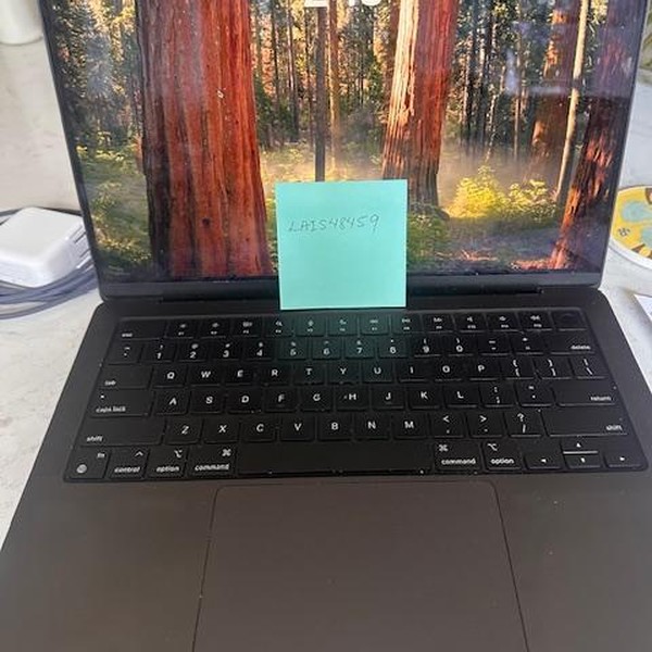 MacBook Pro 2024 - 14 inch - 512 GB, Space Black, 16 GB, Apple M4