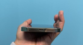 Good
													Apple iPhone 13 Pro Max - Unlocked, Gold, 256 GB, A2484, photo 5 of 6