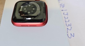 Good
													Apple Watch Series 6 40mm - Red, A2291 - GPS, Aluminum, photo 4 of 12