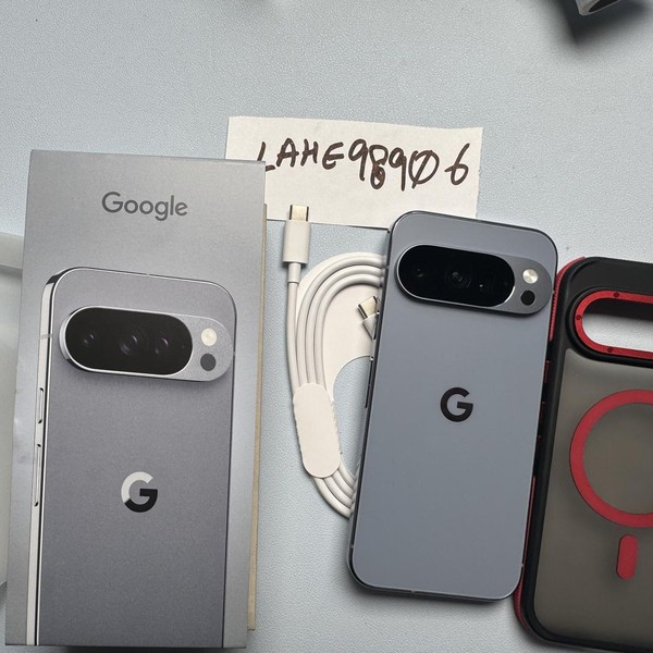 Google Pixel 10 Pro - Unlocked, 128 GB, Moonstone, G4QUR