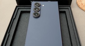 Fair
													Samsung Galaxy Z Fold6 - Unlocked, Navy Blue, 512 GB, 12 GB, SM-F956U1, photo 4 of 11