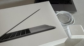 Good
													MacBook Pro 2017 (No Touch Bar) - 13" - I5, Gray, 256 GB, 8 GB, photo 3 of 16