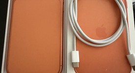 Mint
													Apple iPhone 17 Pro Max - Verizon, Cosmic Orange, 256 GB, A3257, photo 3 of 7