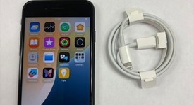 Mint
													Apple iPhone SE 3rd Gen 2022 - Unlocked, Midnight, 64 GB, A2595, photo 2 of 9