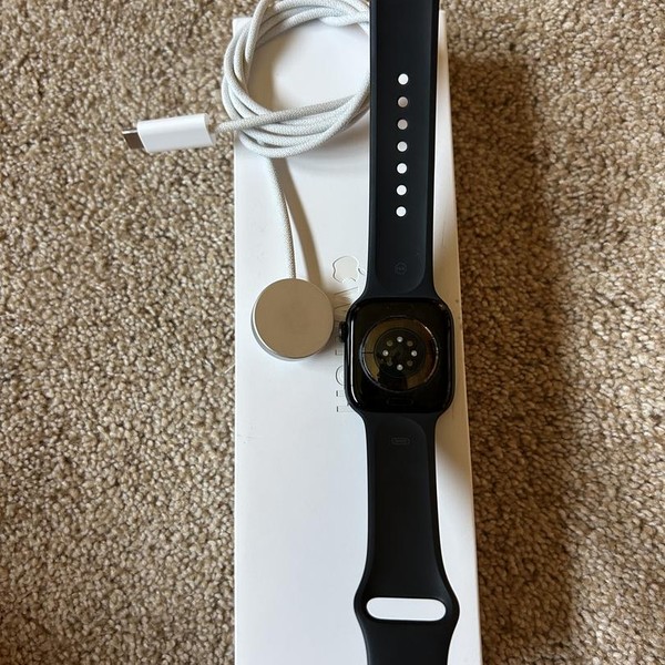 Apple Watch Series 10 42mm - Black, A2997 - GPS, Aluminum