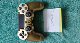 Good
													DualShock 4 Wireless Controller - Gold, photo 1 of 1