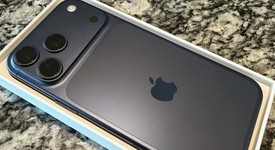 Mint
													Apple iPhone 17 Pro Max - Unlocked, Deep Blue, 256 GB, A3257, photo 4 of 6