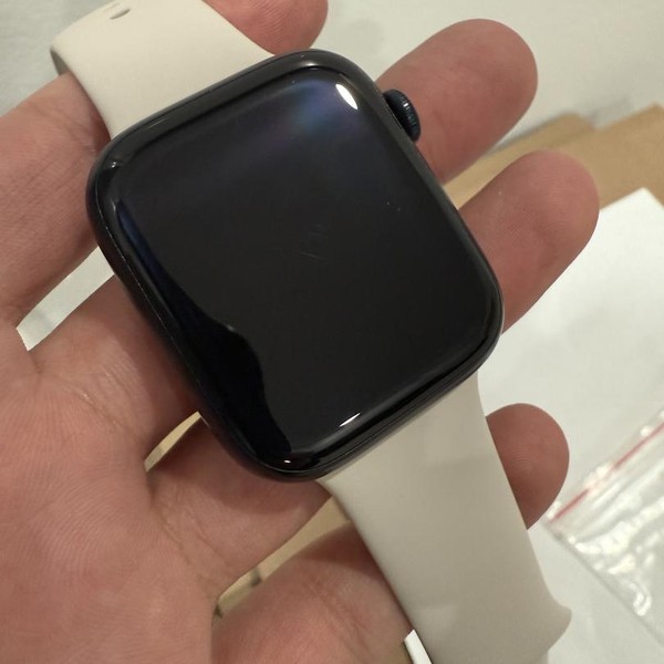 Apple Watch Series 7 45mm - Black, A2474 - GPS, Aluminum