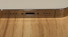 Good
													Apple iPhone 14 Pro - Unlocked, Gold, 128 GB, A2650, photo 4 of 8