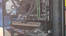 Mint
													Custom Gaming PC, photo 5 of 11