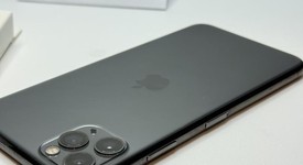 Good
													Apple iPhone 11 Pro Max - Unlocked, Gray, 256 GB, A2161, photo 3 of 4