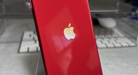 Fair
													Apple iPhone SE 2nd Gen 2020 - Unlocked, Red, 64 GB, A2275, photo 4 of 10