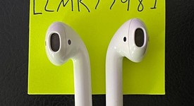 Used
													Apple AirPods 2nd Gen - Lightning Case, photo 4 of 5