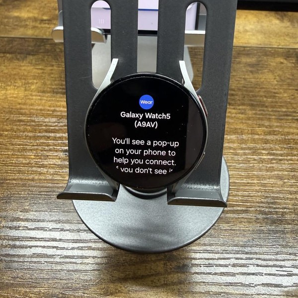 Samsung Galaxy Watch5 - Wi-Fi, Silver, 40mm