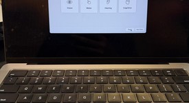 Good
													MacBook Pro 2021 - 14" - Apple M1 Pro 8-core, Silver, 4 TB, 16 GB, photo 2 of 4