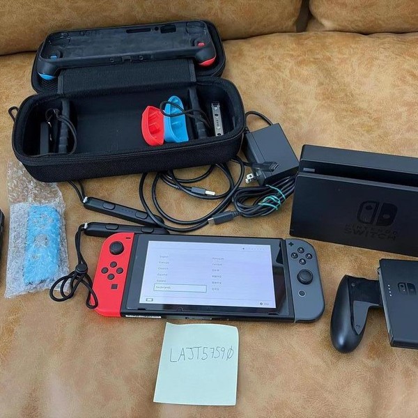 Nintendo Switch - 32 GB, Grey
