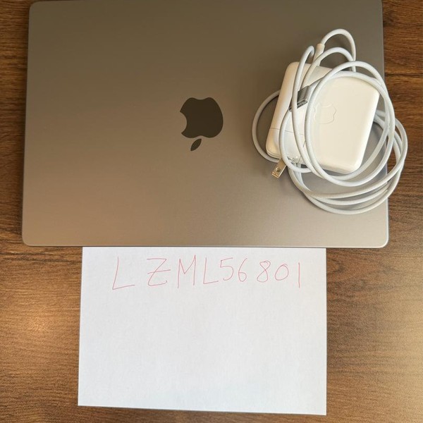 MacBook Pro 2021 - 14 inch - 512 GB, Silver, 16 GB, Apple M1 Pro 8-core